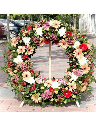 Coroana Funerara cu hortensie, gerbera, hypericum, craspedia, crizanteme si asparagus - 90cm