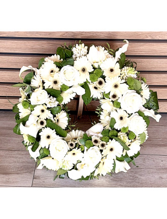 Coroana funerara cu cale, trandafiri, gerbera, santini si tuberose